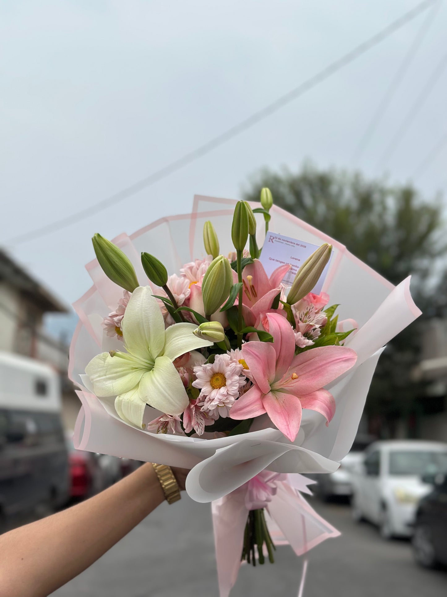 Ana, Bouquet Lilis
