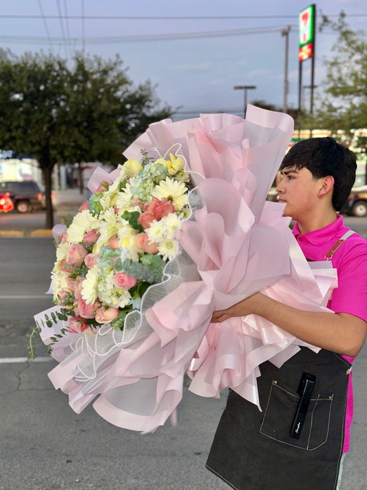 Ashley Bouquet Flores finas