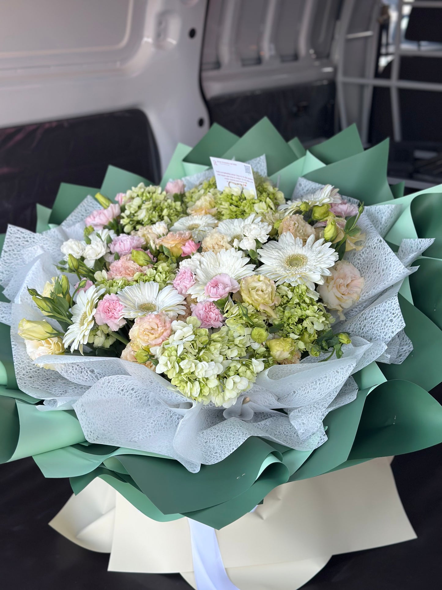 Isabella, ramo de flores finas de temporada