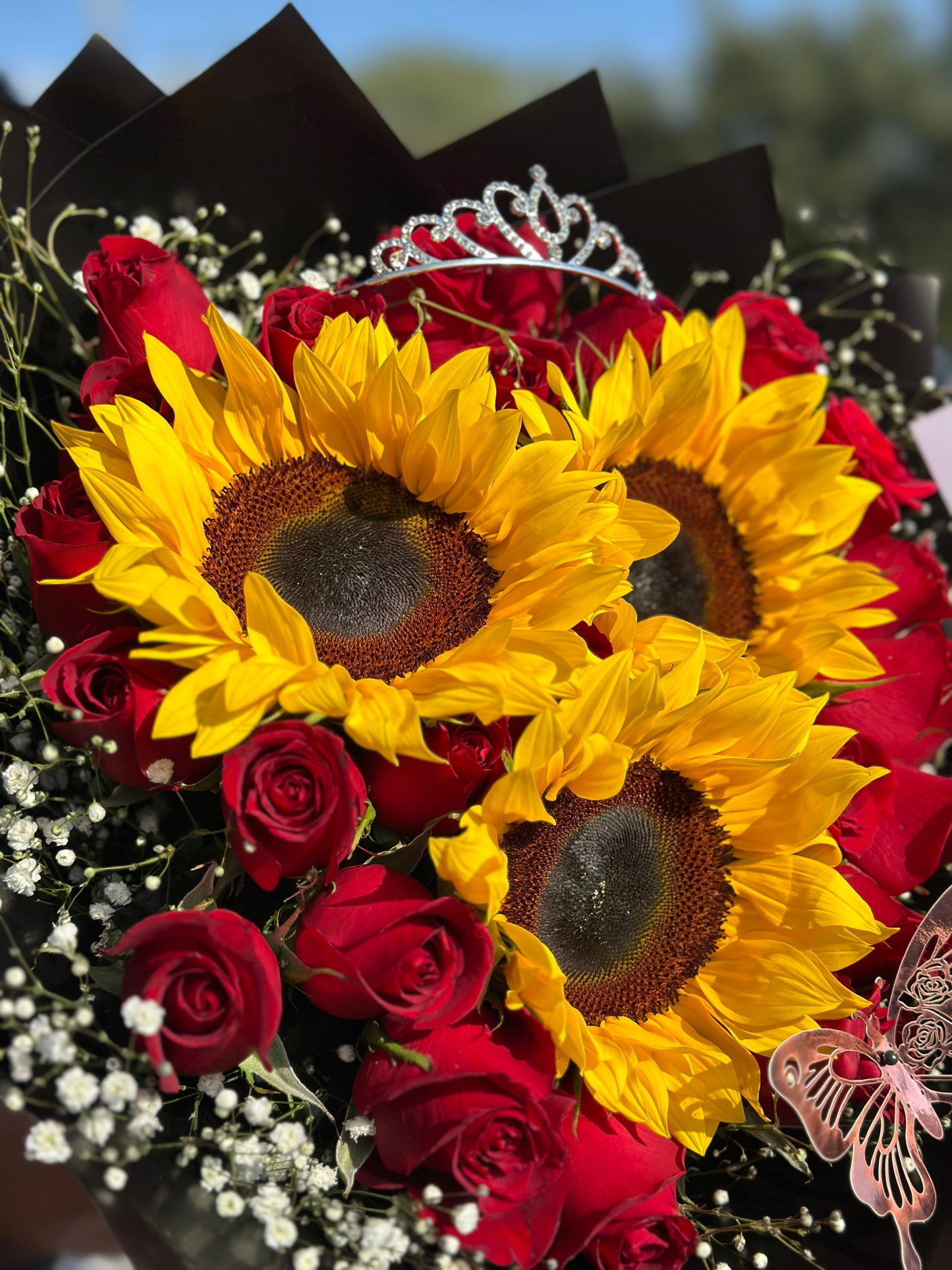 Bouquet girasoles y rosas
