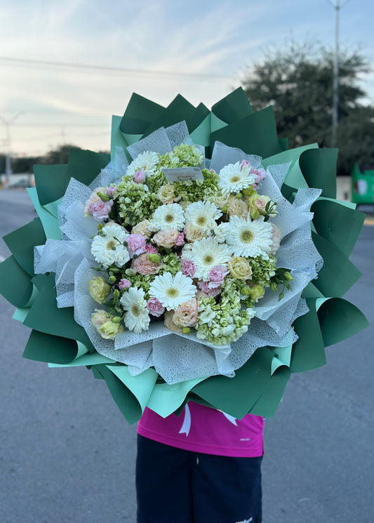 Isabella, ramo de flores finas de temporada