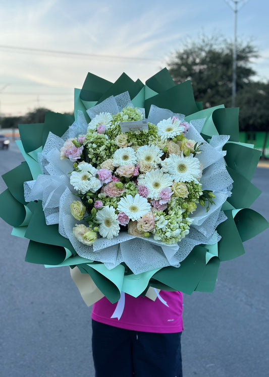Isabella, ramo de flores finas de temporada