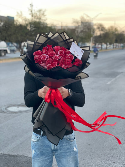 Amira, Rosas Rojas de lujo