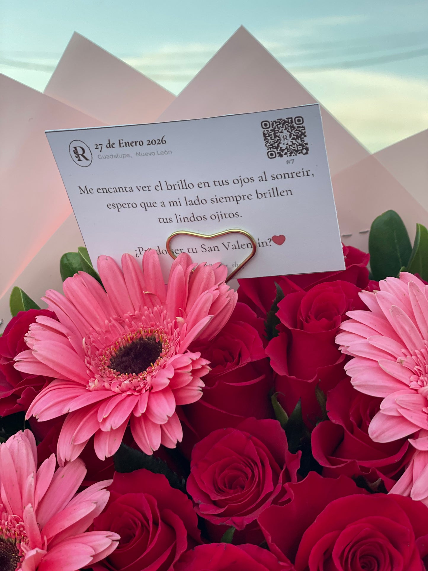 Julieta, bouquet rosas y gerberas