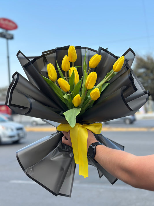 Valentina, Tulipanes Amarillos