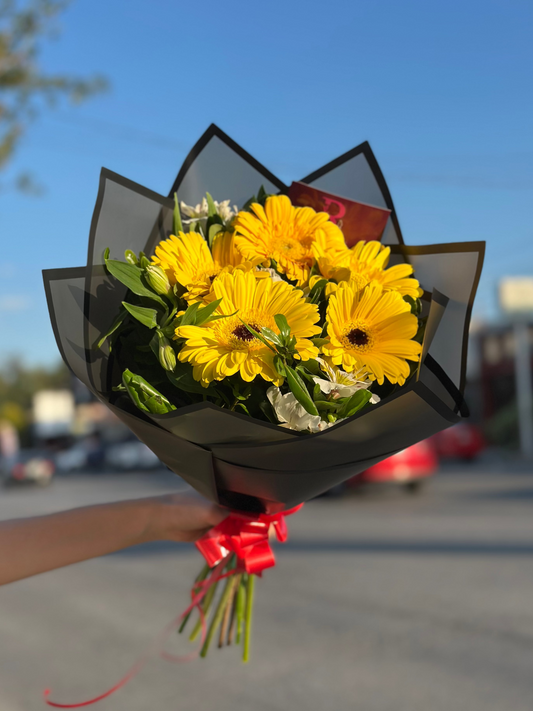 5 Gerberas Día Amarillo