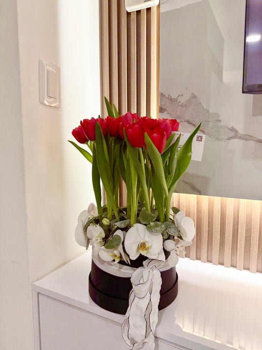 Madeleine, arreglo floral con 20 tulipanes