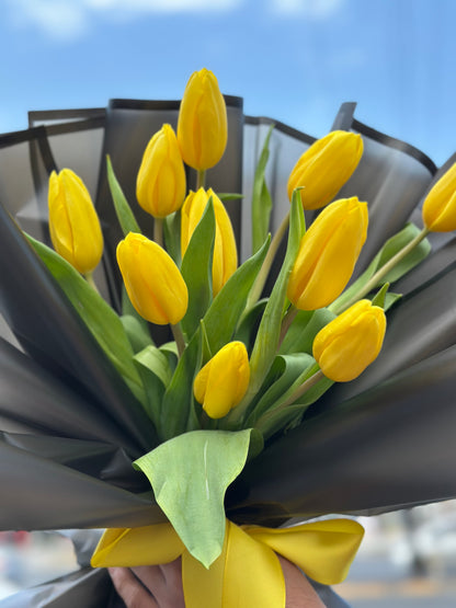 Valentina, Tulipanes Amarillos